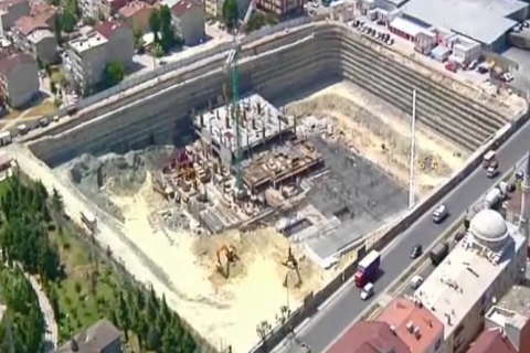 Esenyurt City Center da metrekaresi 2 bin 310 dolara ofis!