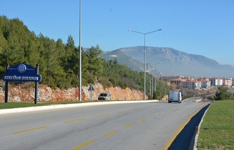 Muğla Atatürk Bulvarı dört ayda yenilenecek!