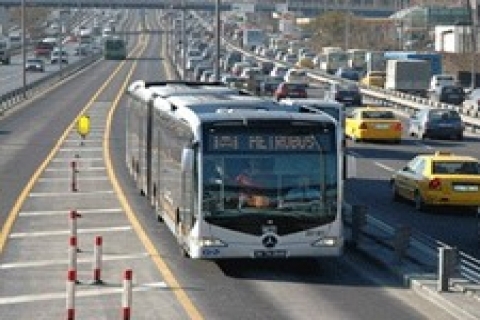 Beylikdüzü metrobüs hattı 2011'de tamamlanacak!