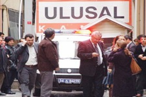 Beyoğlu Sideris Apartmanı'nın kaçak katı yıkılacak!