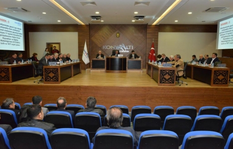 Konyaaltı Belediye Meclisi gündeminde imar vardı!
