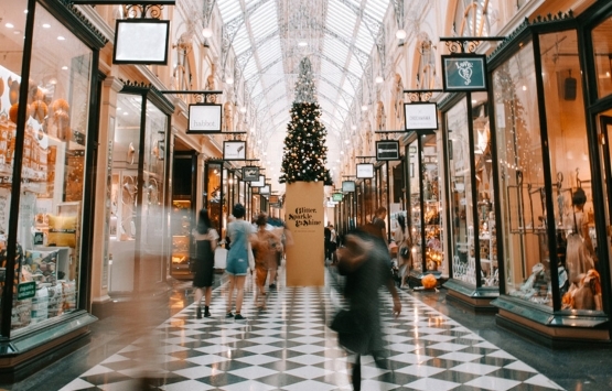 Halka açık AVM lerin hangisinin fiyatı ne kadar?