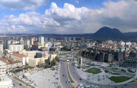 Kayseri Doğu Garajı'nda 10 yıllığına kiralık 180 dükkan!