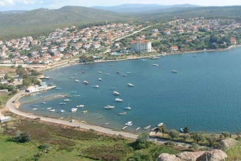 İzmir Çeşme'de 1.1 milyon TL'ye iki arsa!