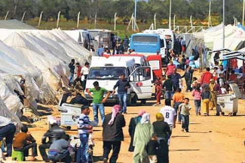 Suriyeliler konteyner kentlere naklediliyor!