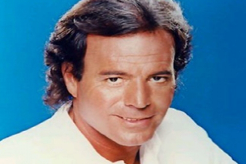 Julio İglesias, Sinpaş için Türkiye'ye geliyor