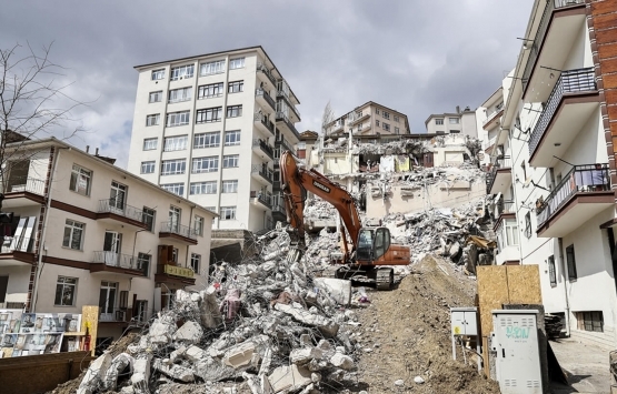 Açelya Apartmanı çevresindeki 10 bina için yıkım kararı!