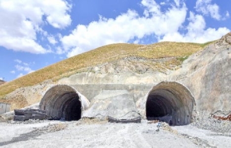 Van Karabet Geçidi'ne inşa edilen kar tünellerinde son durum!