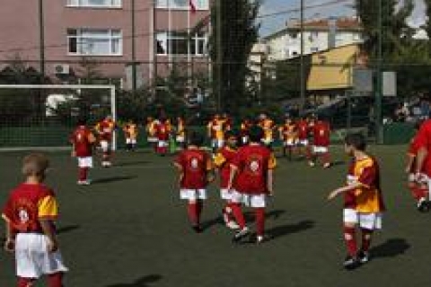 Galatasaray, Avustralya'da futbol okulu açılıyor!