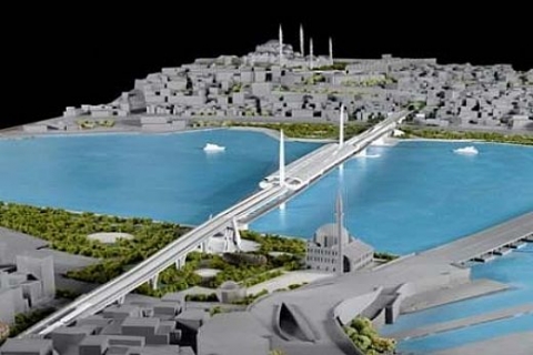 İstanbulSMD: Haliç'te kent siluetini olumsuz etkilemeyecek tasarım yapılmalı!