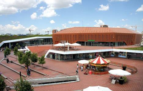 Meydan Ümraniye AVM'de Gökçe konseri!