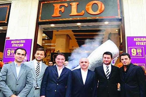 FLO, Lumberjack'la nüfusu 30 milyonu aşan ülkelerde 15'er mağaza açacak!