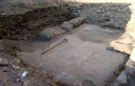  İznik'te kazı sırasında Senato Sarayı kalıntıları bulundu!