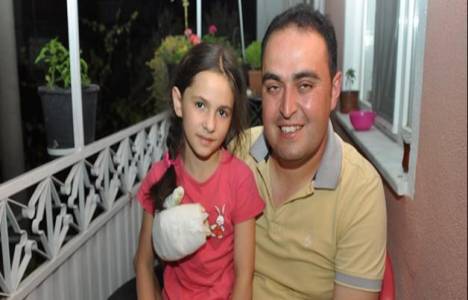 Nurullah Kalay haber için gitti, küçük çocuğu yangından kurtardı!