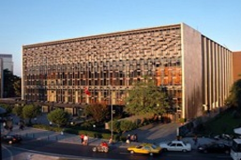 Sinan Genim: AKM İstanbul'a hiç yakışmayan bir yapı