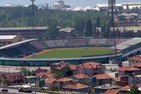 TOKİ, İzmit İsmetpaşa Stadı'nın arazisini devraldı!