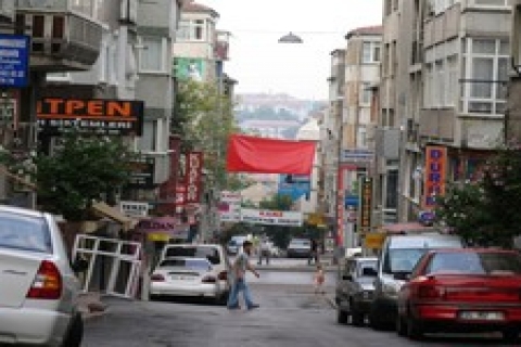 İstanbul Vakıflar 'dan Fatih 'te 35 yıllığına kiralık mektep!