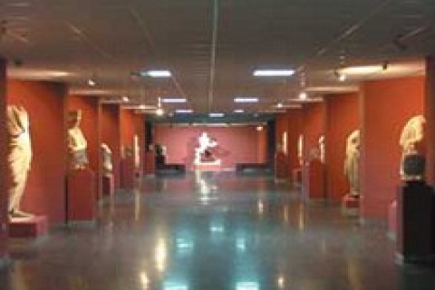 Konya'da icradan 1.1 milyon TL'ye satılık fuar teşhir salonu!