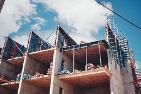 İnşaat yatırımlarının her yıl % 20 artması gerek!