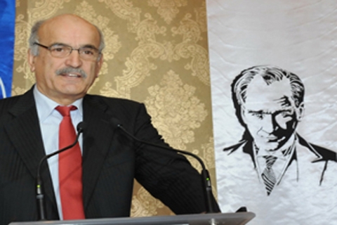 Halit Dumankaya, Marmara Üniversitesi öğrencileriyle buluştu! Fatih Üniversitesi'nden Dumankaya'ya ödül! 