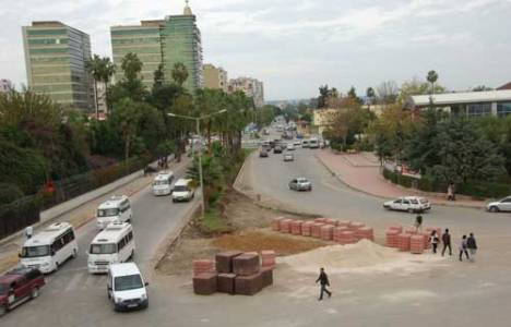 Adana'daki yollar Akıllı Dokunuş Projesi'yle yenileniyor!