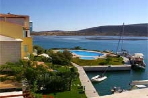 Port Alaçatı'da birinci fazda 200 bin Euro'ya