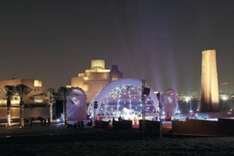 Baytur inşa etti, dünyanın en ünlü heykeltıraşı Serra 7 isimli heykelini dikti!