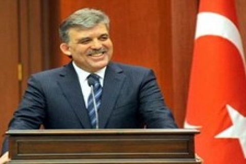 Abdullah Gül, yurt projelerinin hızlanmasını istedi