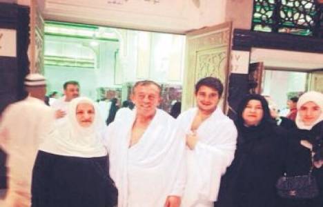 Ali Ağaoğlu Umre'ye gitti!