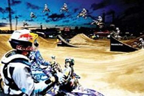 Red Bull X-Fighters için Yedikule Zindanları'na 8 bin ton dağ kumu taşınacak!