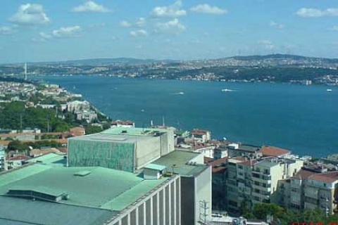 Ahmet Vefik Alp: Taksim'de Istanbul'un balkonu yaratılabilirdi!