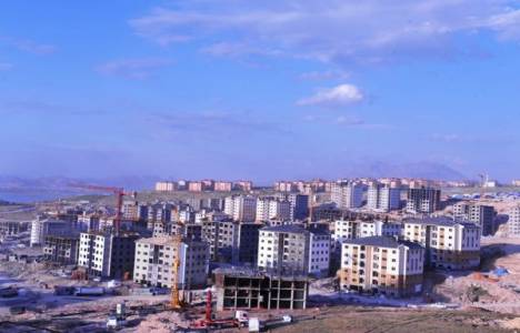  Van'daki deprem konutlarında kura çekimleri devam ediyor!