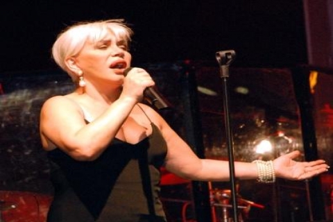 Sezen Aksu, evini yeni kiraladığı stüdyoya taşıyor! 