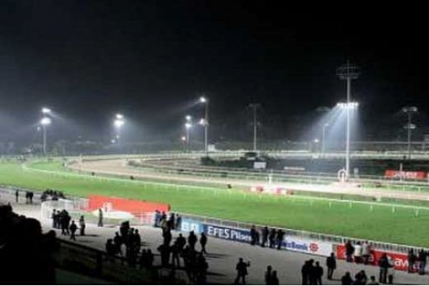 Veliefendi Hipodromu yarışlar için gece de aydınlatılacak!