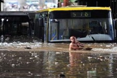Sel, Moğolistan'da 71,300 evi yıktı!