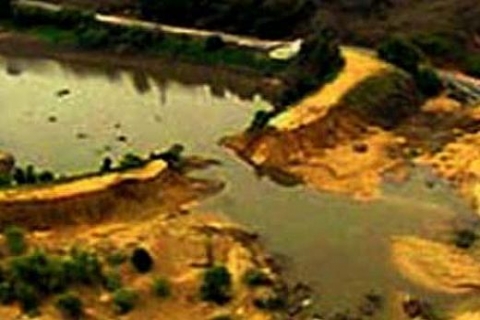 Mekanize Tugay Komutanlığı'ndaki gölete sel kapanı inşa ediliyor!