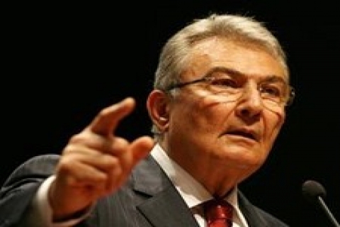 Deniz Baykal: Nükleer santral tamamen kontrolümüz dışında!