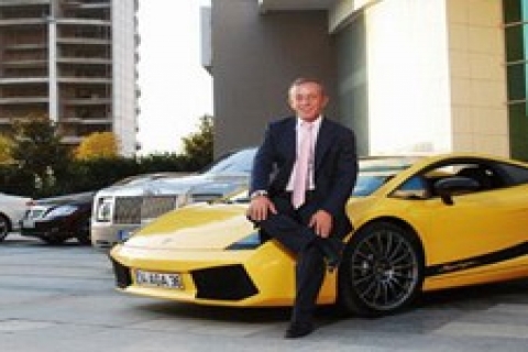 Ali Ağaoğlu'nun otomobillerinin toplam değeri 11.5 milyon TL!