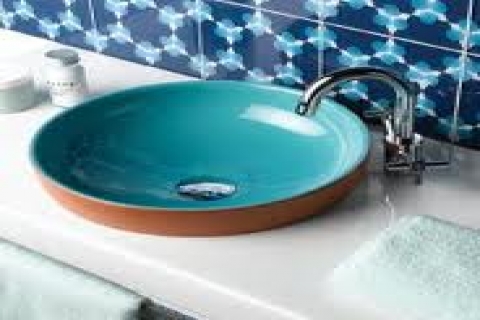  Vitra'nın Water Jewels lavaboları evlerinize renk getirecek!