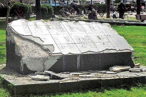 Onno Tunç'un anıtı yenileniyor!