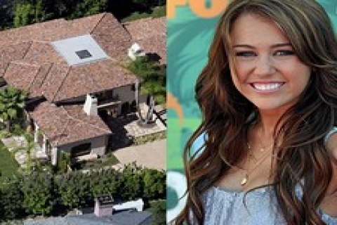 Miley Cyrus, malikane; Nick Jonas çatı katı aldı!