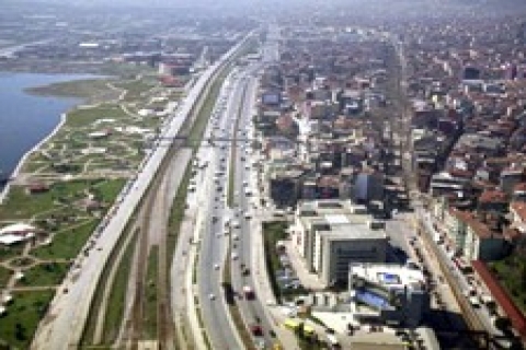 Kocaeli Büyükşehir Belediyesi'nden kiralık 200 otobüs durağı!