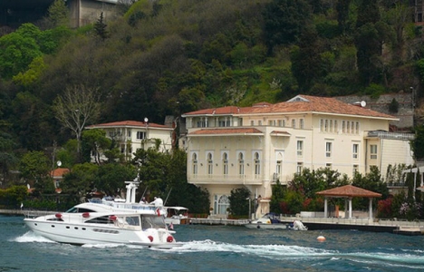 Marki Ahmet Necip Bey Yalısı'nı alan battı!