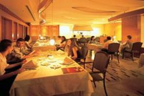 Sigara yasağı AVM'lerdeki lüks restoranları vurdu!