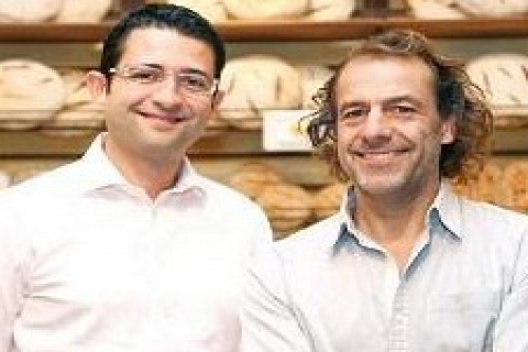 Starbucks'un büyümesi emlak piyasasına göre şekillenecek