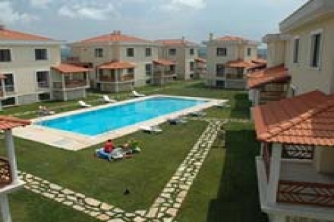 Akropol Villaları'nda 400 bin YTL'ye