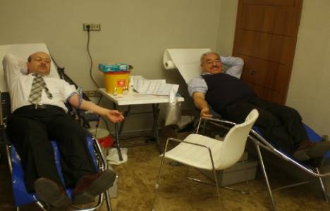 Kınaş Yapı Kınaş Plaza da kan bağışı kampanyası düzenledi!