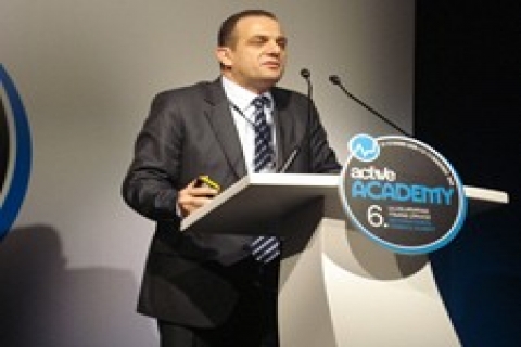 Ali Dumankaya: Başbakan projeleriyle sektörün CEO'su oldu!