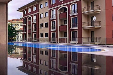 Noya Sarıyer Göl Evleri'nde hemen teslim konutlar! 290 bin dolara 4+1 çatı dubleksi!