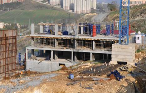 Kaya City Evleri’nde metrekaresi 3 bin 500 liraya ticari alan!